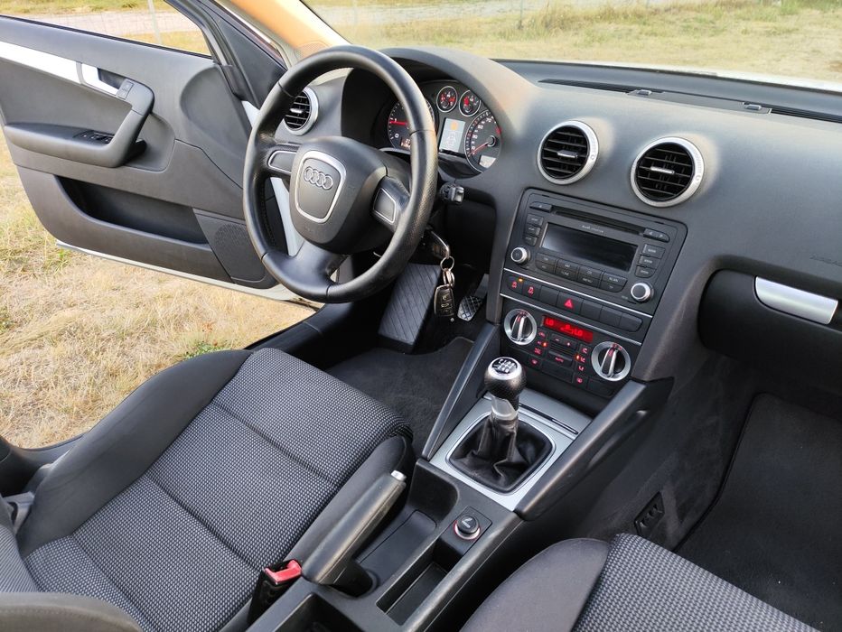 AUDI A3 2.0 170кс. 2011г.  Панорама