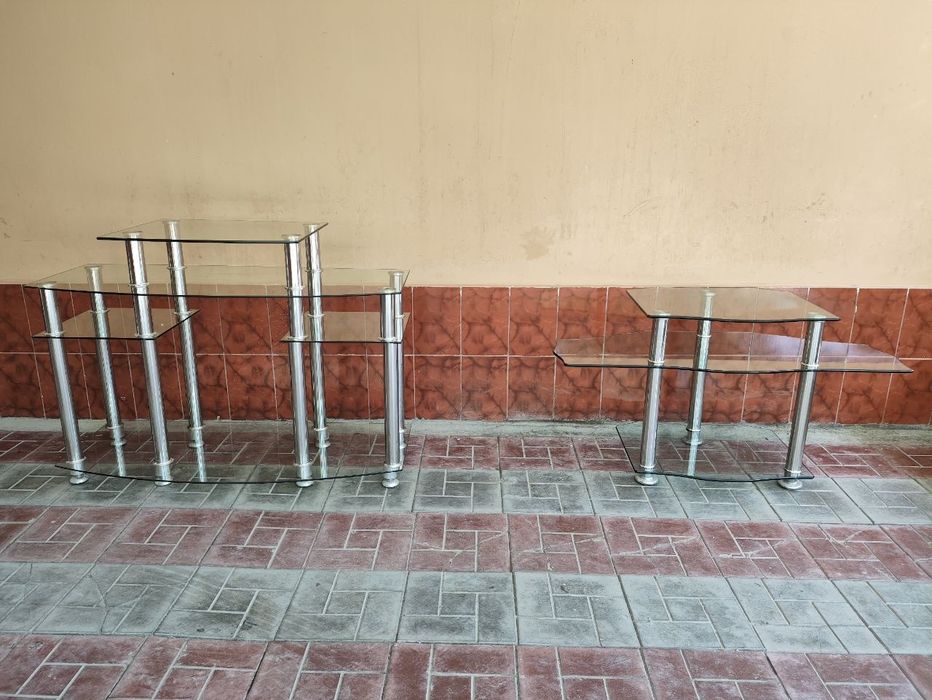 Pastafka qalin shishadan yasalgan chekkalari charhlangan qo‘lni kesmay