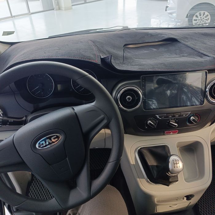 JAC M3 
Объем двигателя  1.8л
Мощность двигателя  134л.с
Максимальная