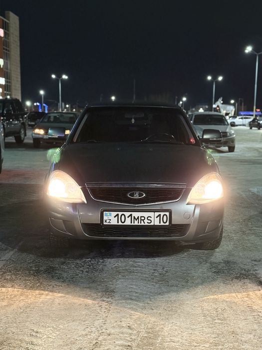 Продам Lada priora 2012 год