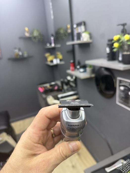 Trimmer/masina contur Gamma Cyborg