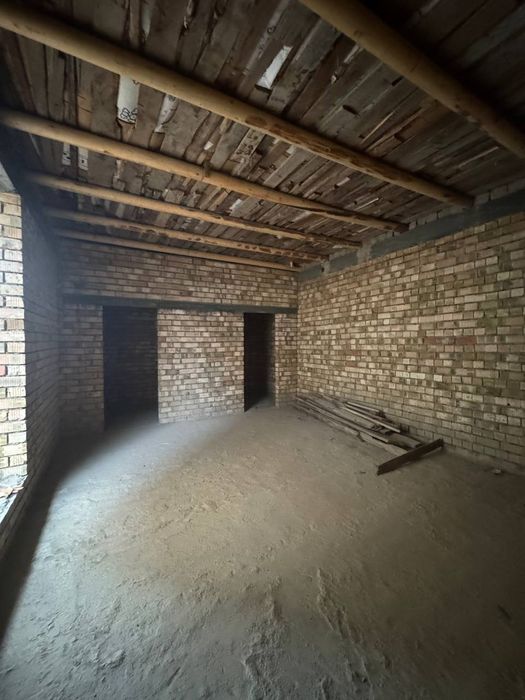 Срочно продаётся 2х-этажный дом