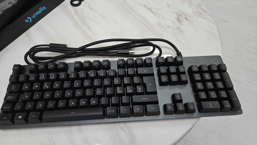 Tastatura Logitech G413