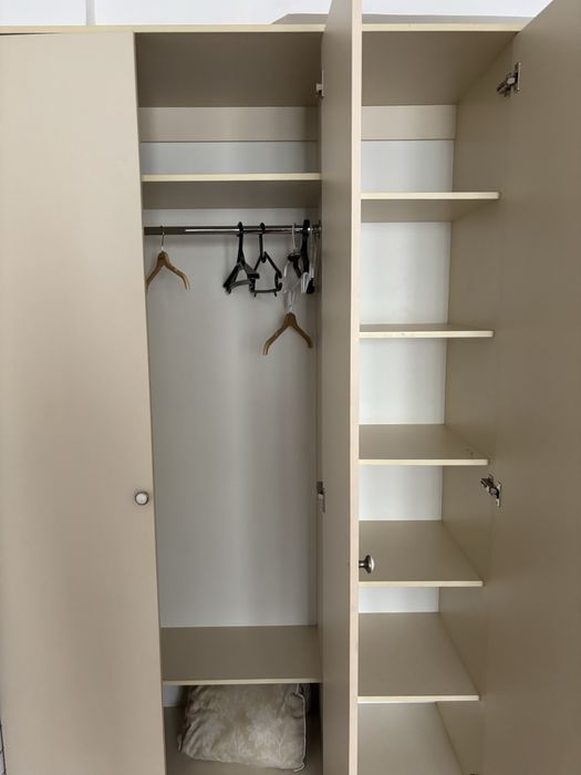 Продается шкаф и тумба