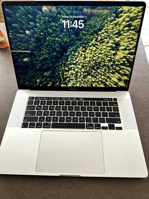 16' Macbook Pro 2019, 32GB RAM, 512GB SSD, Intel i-7