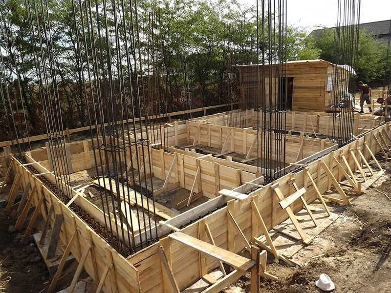 Executam lucrari de amenajari interioare si exterioare !