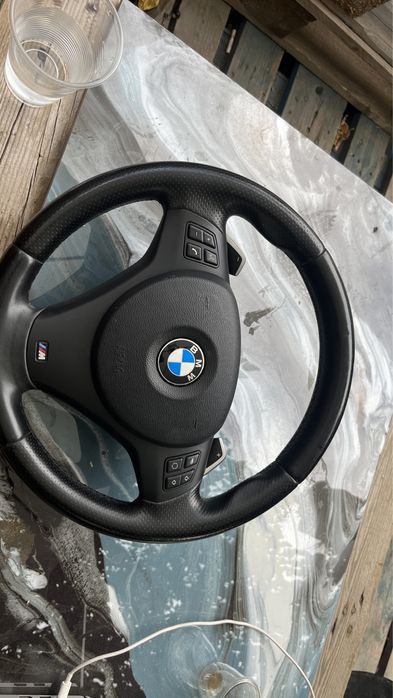 Volan cu airbag impecabil bmw Seria 1,3 X1 piese dezmembrari