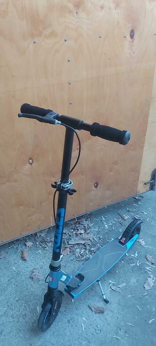 Продам самокат "Roces"