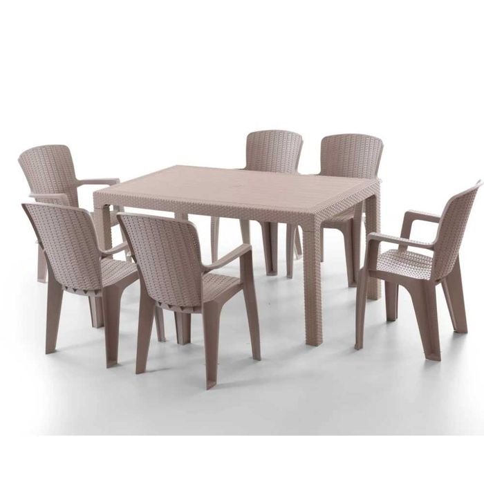 Пластмасов комплект с маса и  6 столa