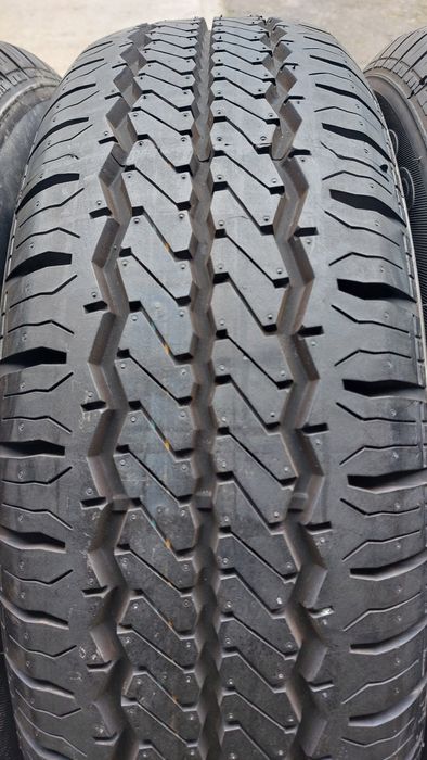 Нови гуми за Бус 215 70 16 C Hankook 4 броя