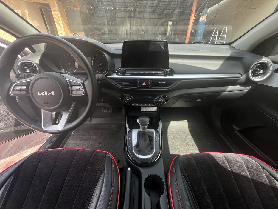 Kia cerato 2024 года