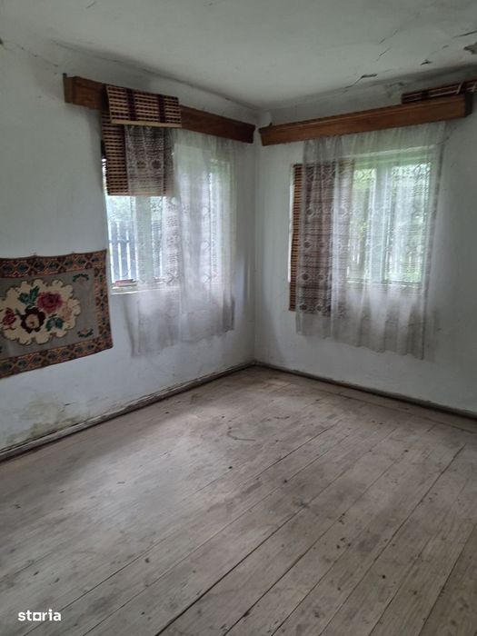 Casa P+1, 3 camere dec, cu CT, AC, 1685mp, deschidere 67 m