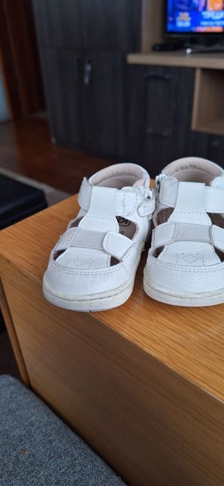 Бебешки  обувки.