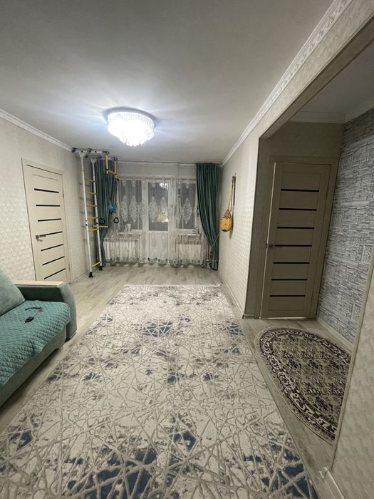 Продается 2 ух комнатное квартира