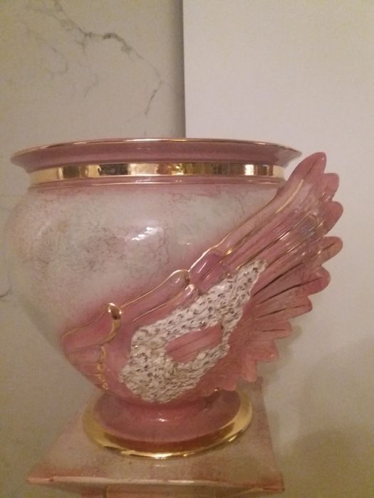 Vas cu piedestal  ceramica