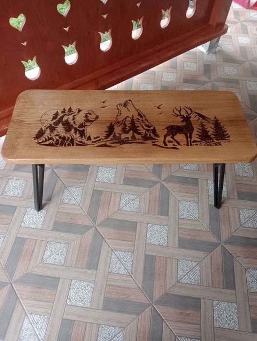 Măsuță pirogravurat manual