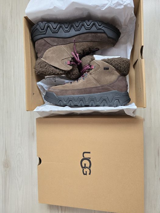 UGG W Terretrail  Cozy Lace