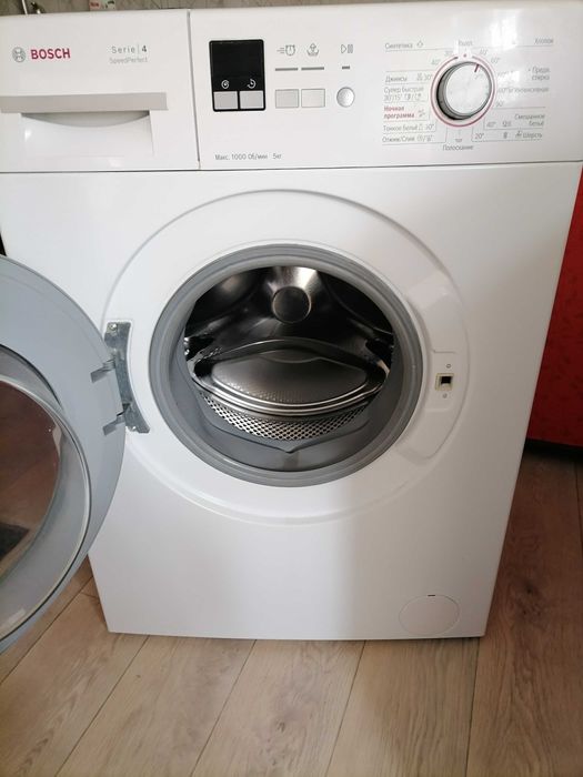 Стиральная Машинка автомат .