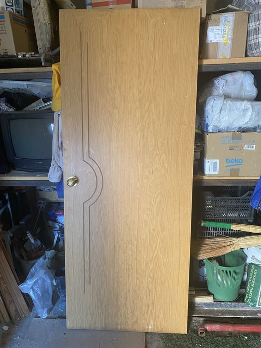 Есиктер сатылады