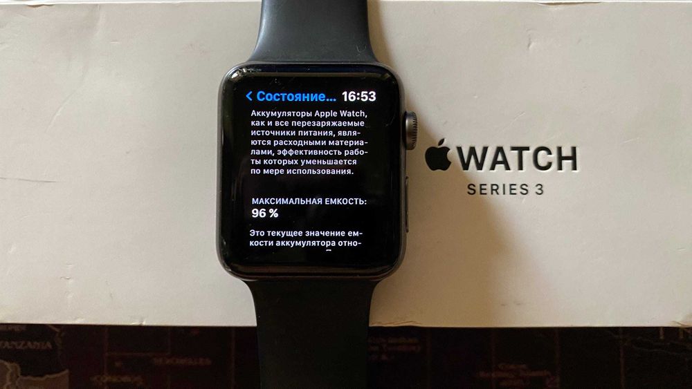 Apple Watch Series 3 (42 мм)