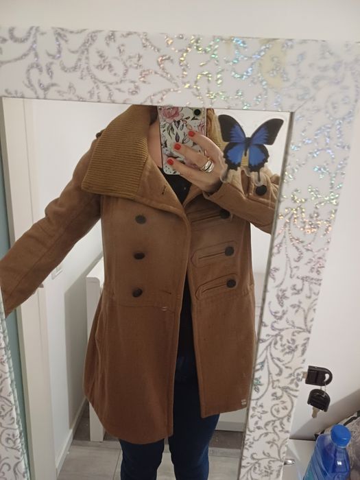 Haină Bershka mărime L