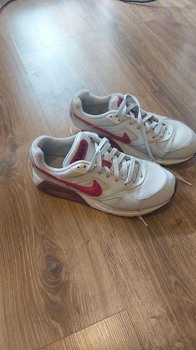 Дамски маратонки 39 номер