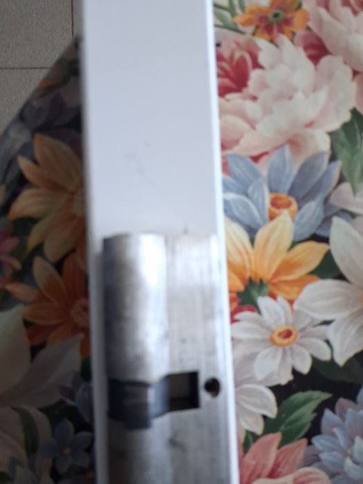 Патронник за секретна брава