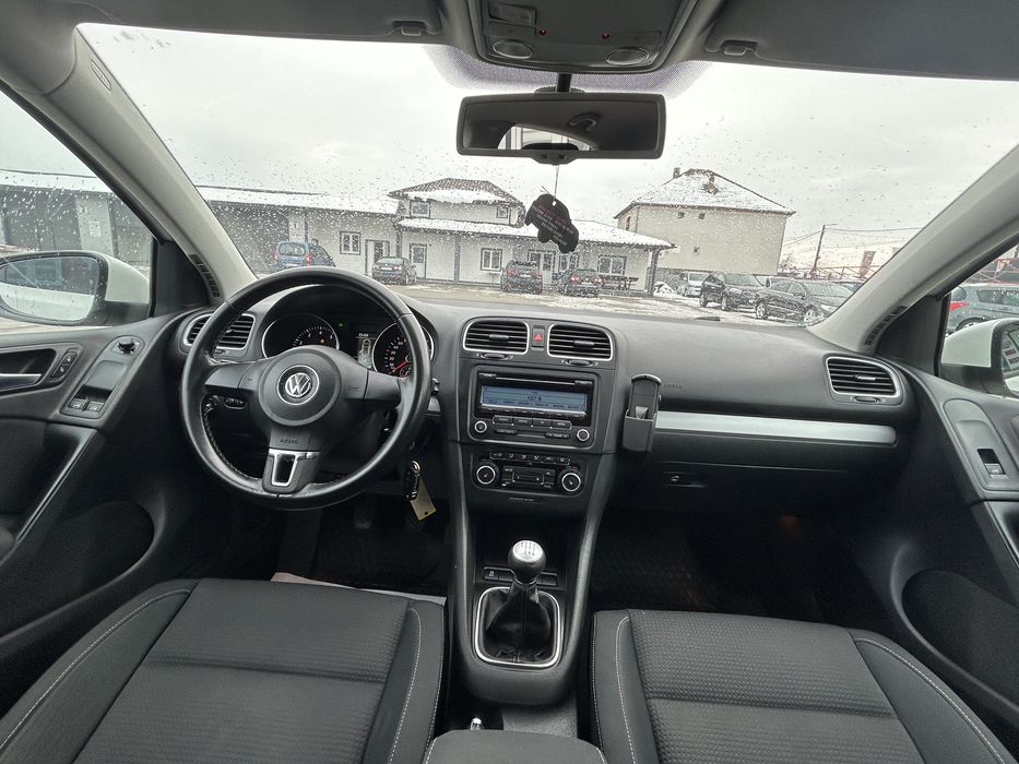 Volkswagen Golf 1.4 tsi model 2011 160cai
