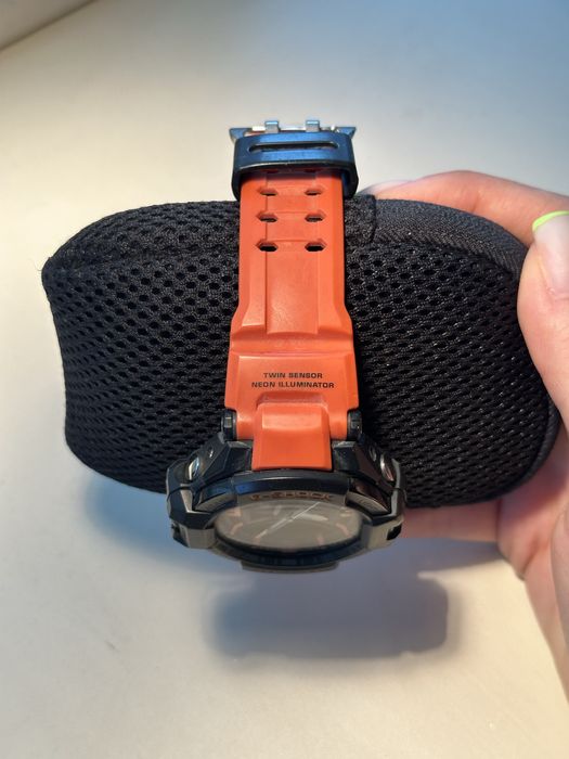 CASIO GA-1000-4A G-SHOCK SKY COCKPIT Quartz Orange Black