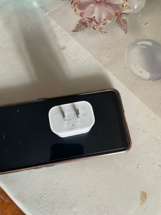 Адаптер от iPad apple оригинал 20W