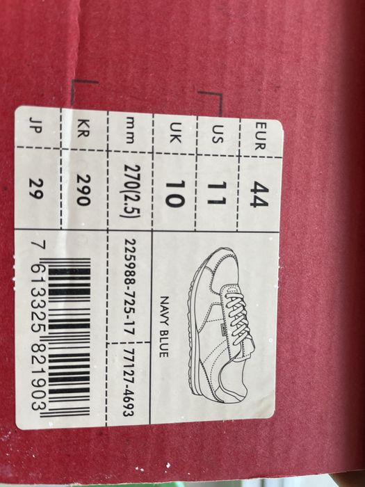 Pantofi sport Levis 44 noi