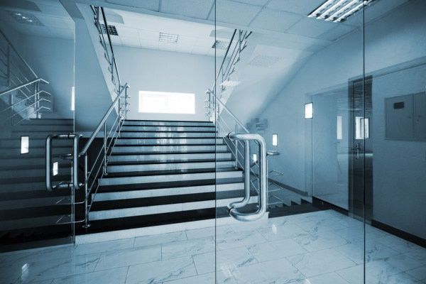 Стеклянный ремонт, Steklyanni remont. Glass door repair. Akfa usta