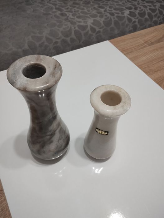 Мраморни вази два броя