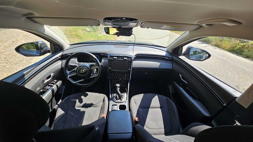 Hyundai Tucson NX4 2WD 6MT STYLE+ 1.6 T-GDi 150 CP, an fabricatie 2022, primul proprietar, mașină ținută în garaj
