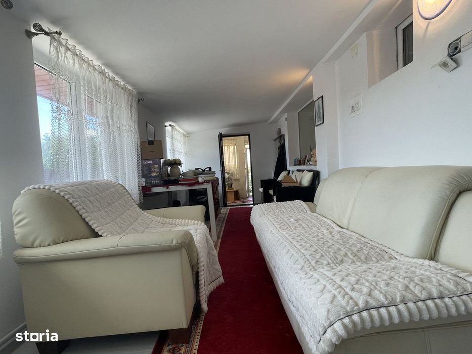 Casa spatioasa cu 5 camere