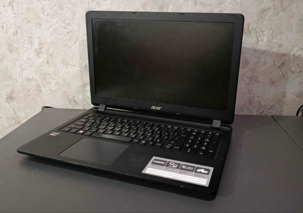 Acer N10C2 – AMD A9, 8GB RAM, 128GB SSD + заряд