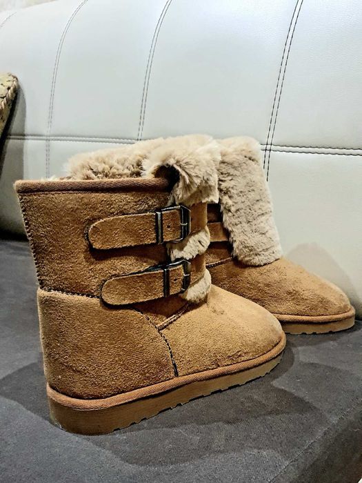 Дамски велурени ботушки