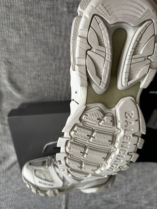 Balenciaga Track 42 Autentici