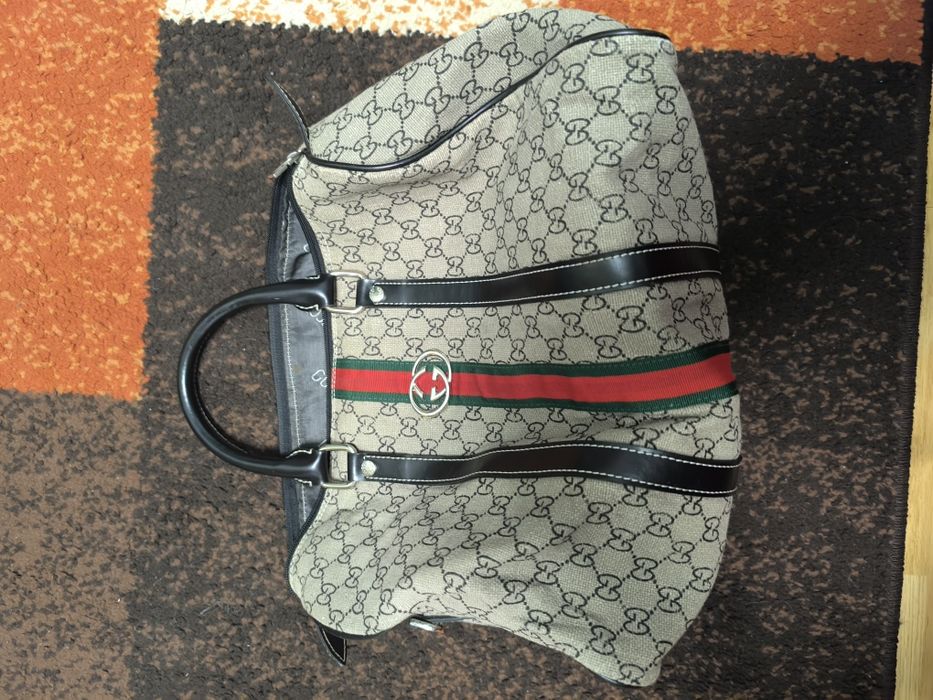 Geanta Gucci si portofel Gucci