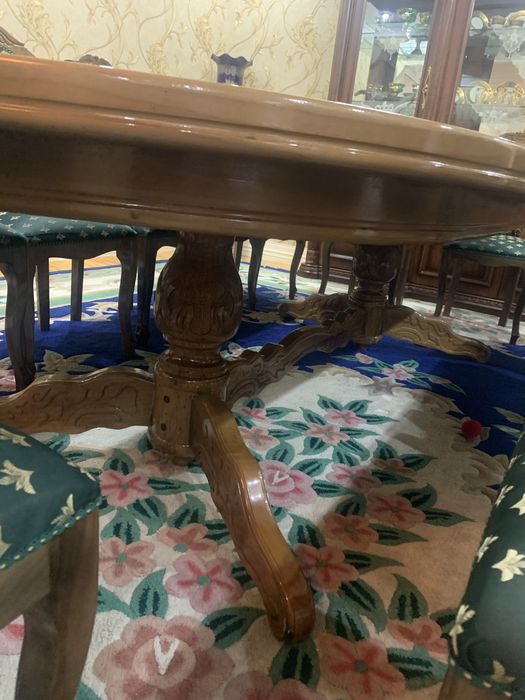 Мебельный б/у полный комплект из ореха