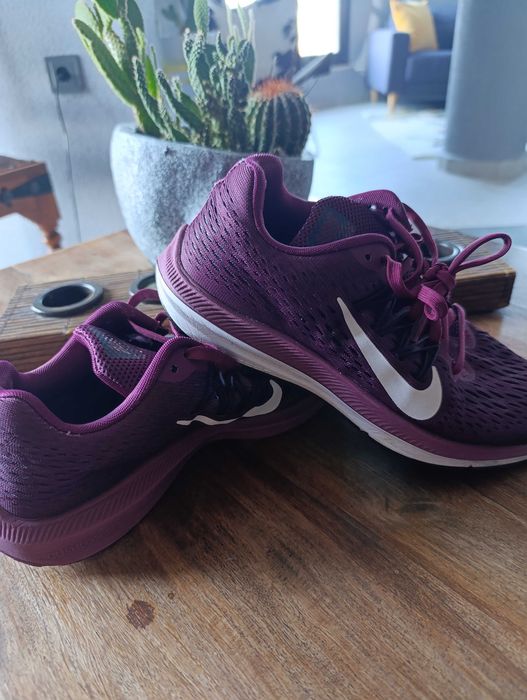 Nike стилни маратонки