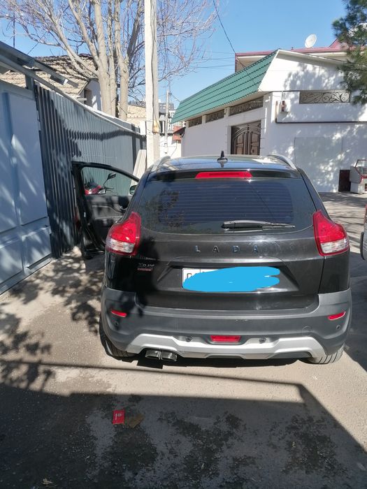 Лада Х-рей продаю