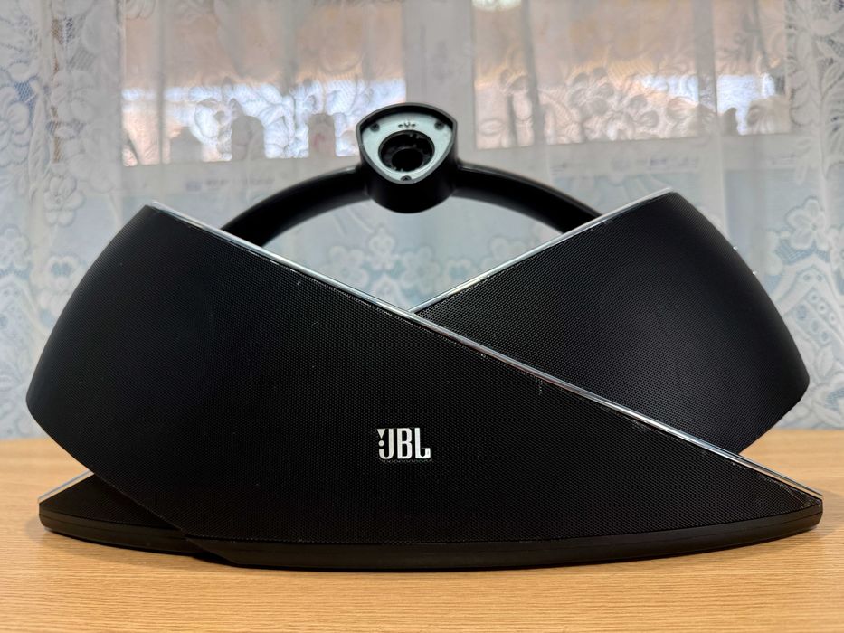 Boxa JBL OnBeat Xtreme-2 woofere + 2 tweetere,bass fantastic-bluetooth,AUX,JBL ce se facea odata !