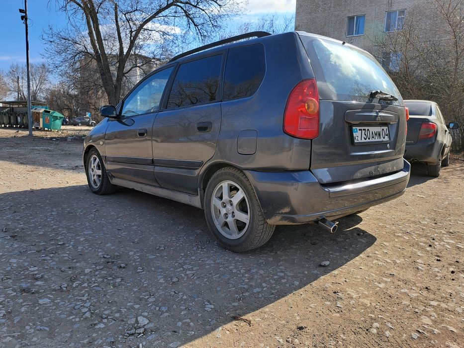 Митсубиши спейс стар