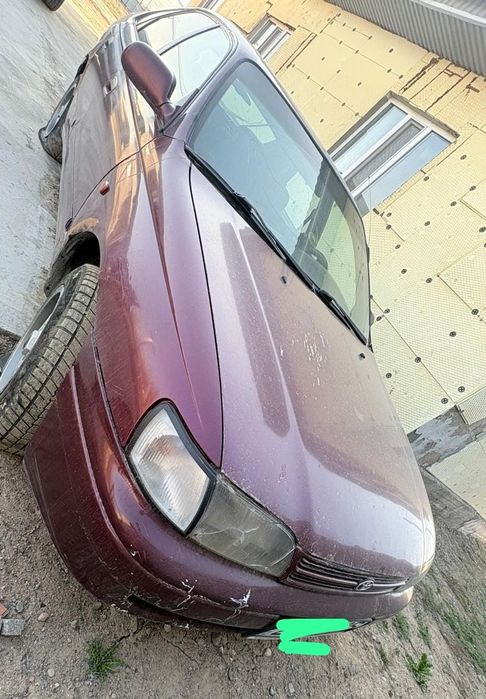 Срочно продам Тайота Карина Е