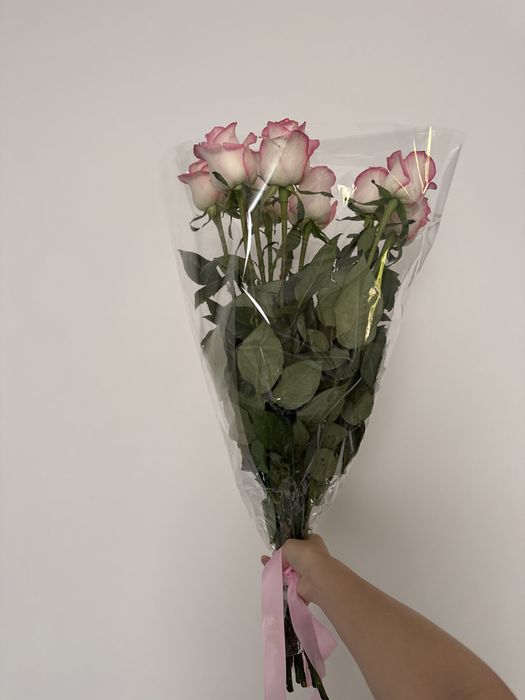 3 разные букета роз