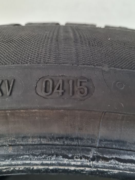 Зимни гуми 2 броя CONTINENTAL WinterContact TS830P 235 45 R19 дот 0415