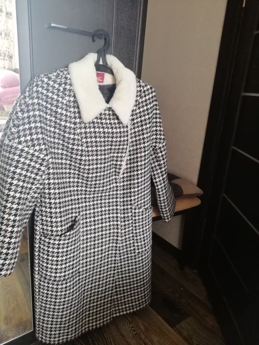Продам новое пальто