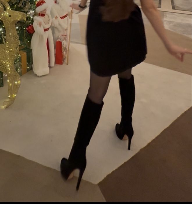 Замшевые сапоги