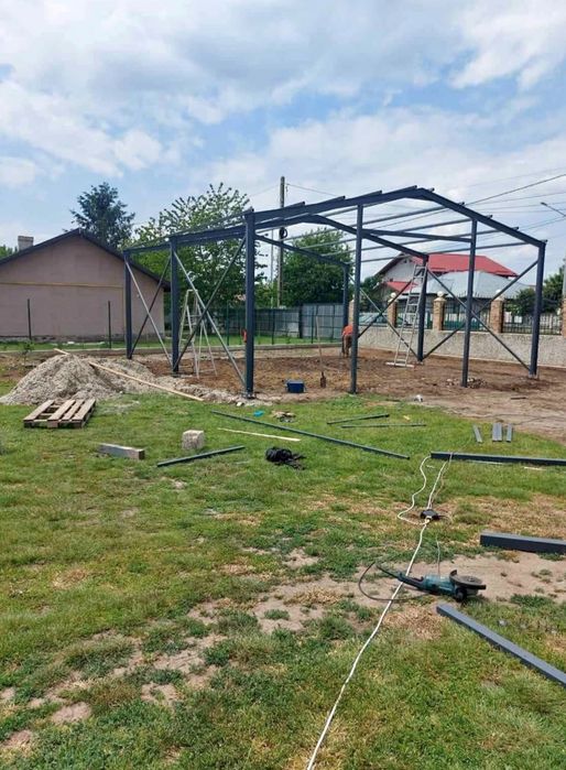 Vand și construiesc o gama larga de hale sau structuri metalice noi ne